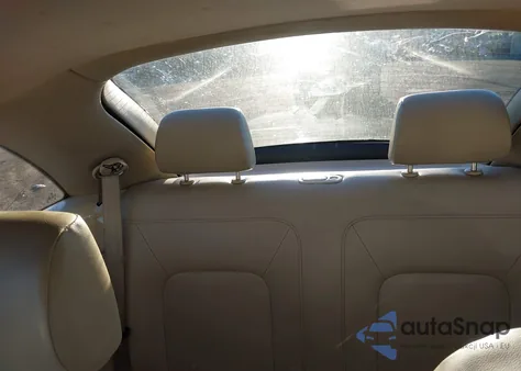 2008 Volkswagen New Beetle S/Se z USA, uszkodzony, nr VIN 3VWRG31C28M501202